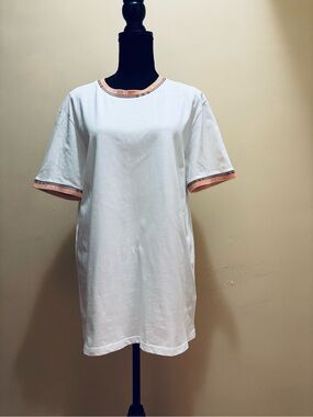 Burberry White Tee with Peach and Black Trim